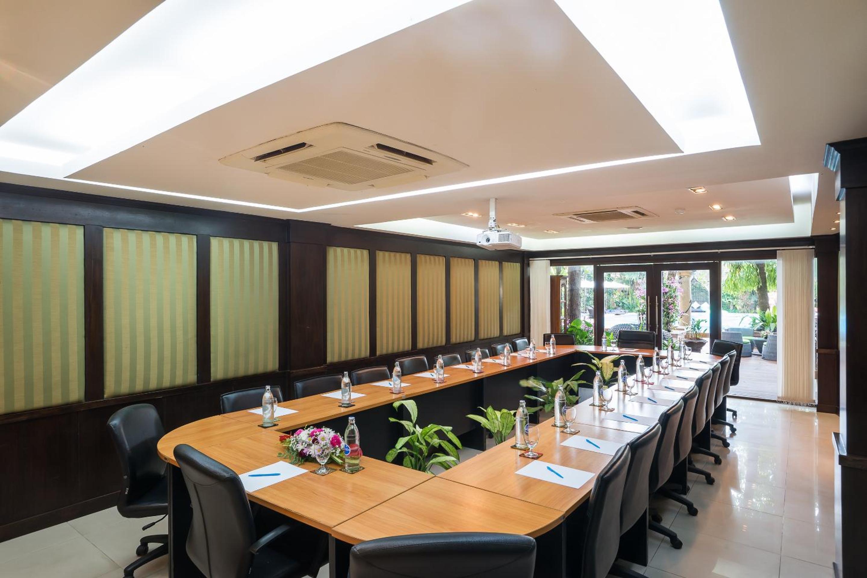 meeting & event spaces