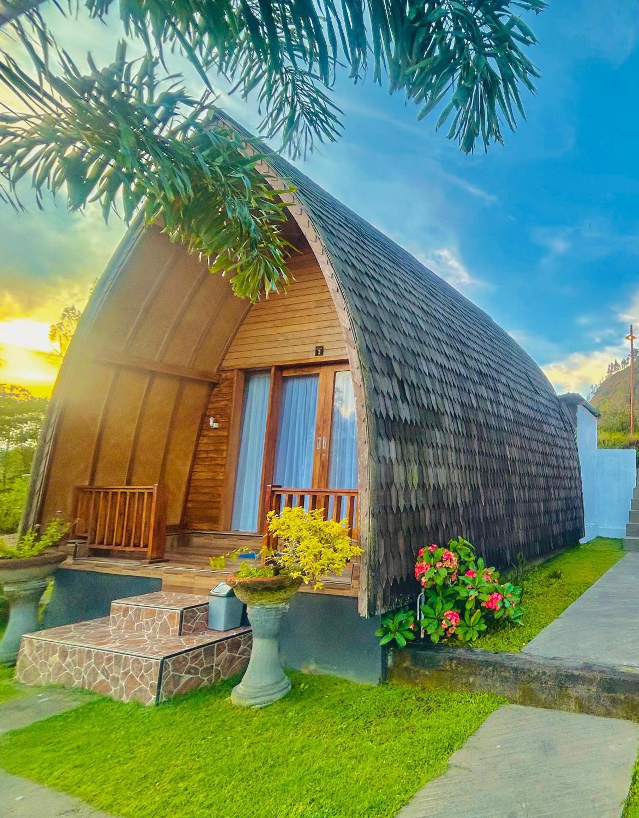 Bali Cottages Lake View