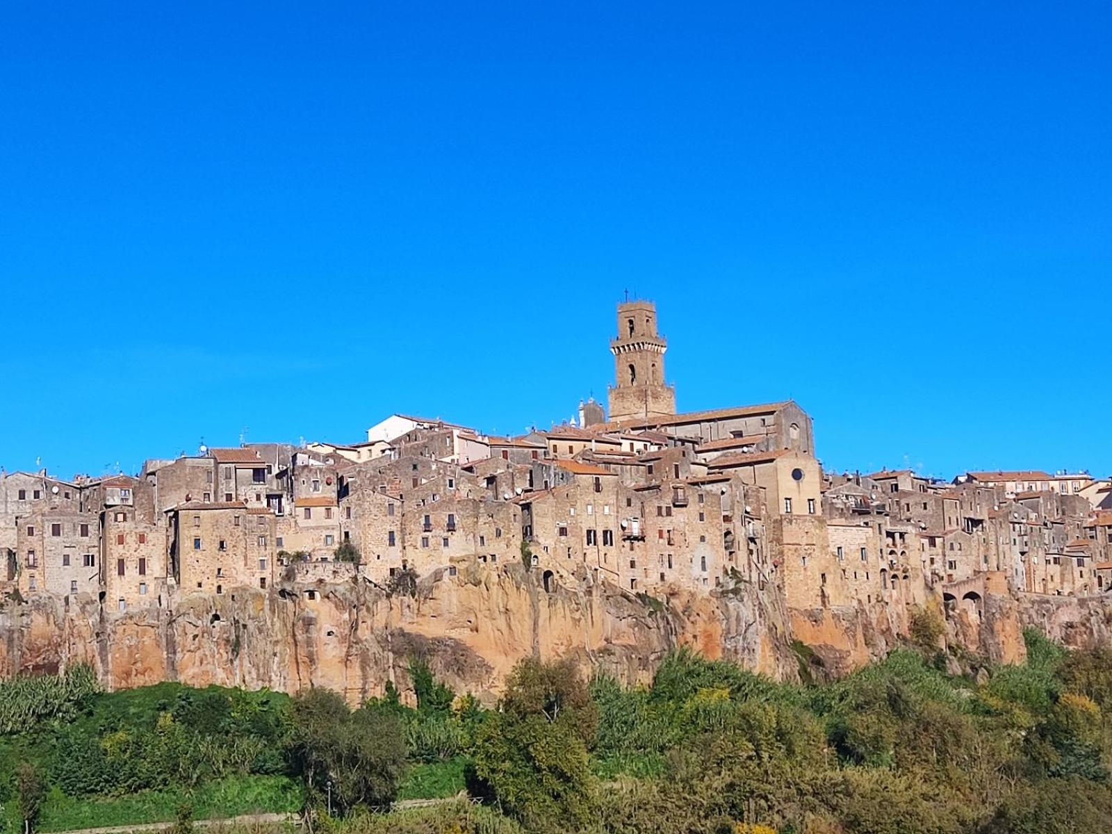 Mozzafiato Pitigliano view 2