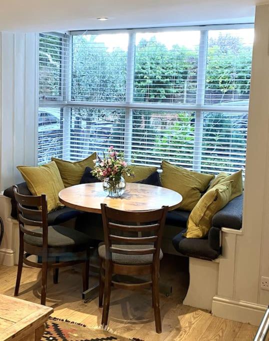 Marlborough Vacations - The Cricketers House - Property Image 42