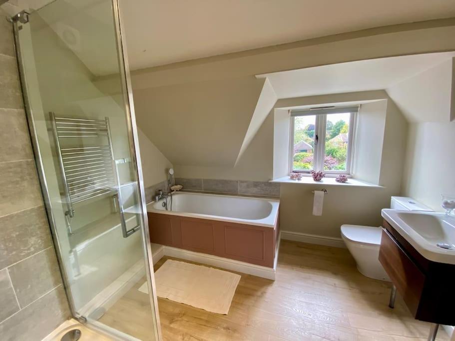 Marlborough Vacations - The Cricketers House - Property Image 9