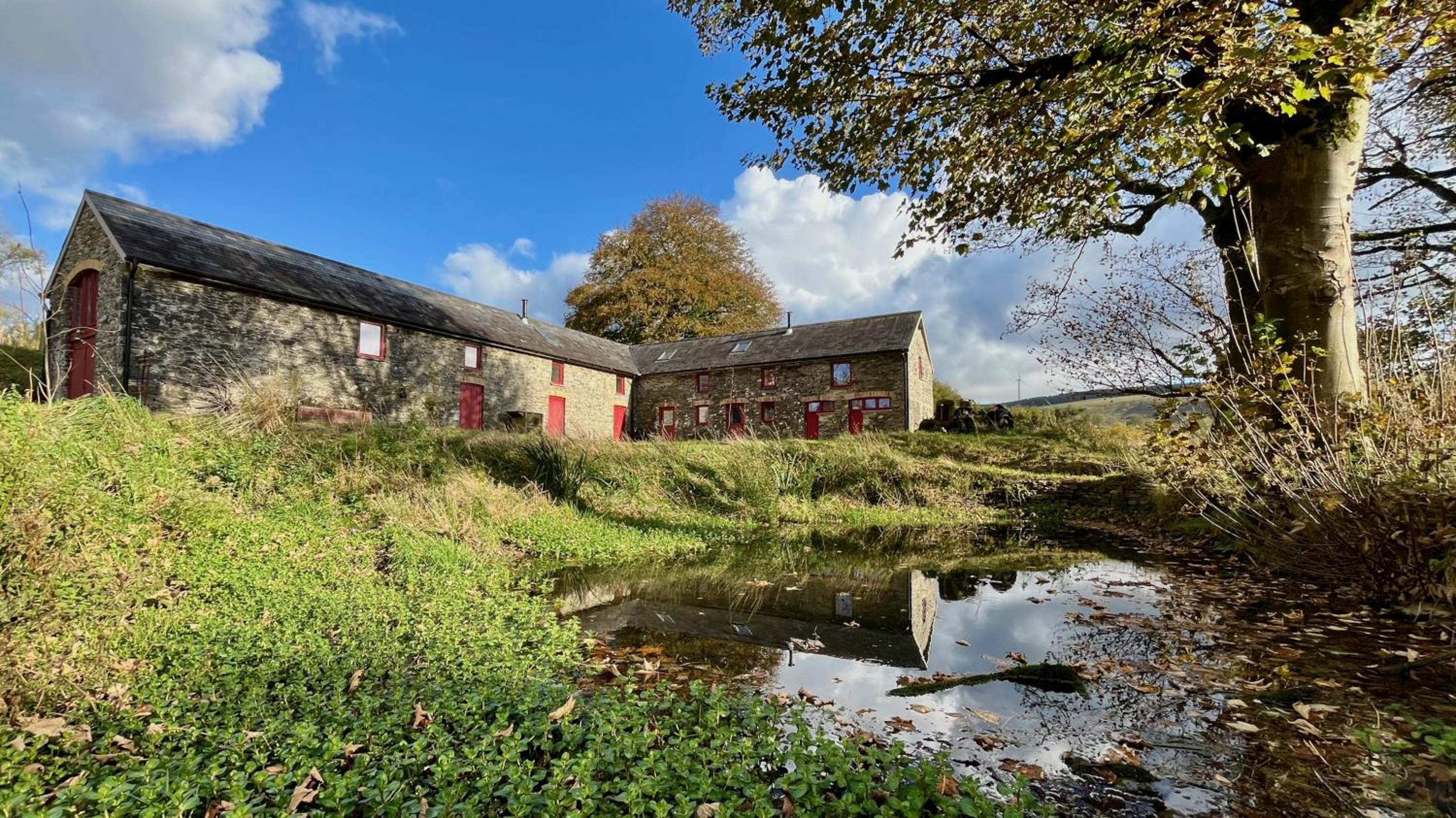 Cambrian Cottages - Charming Countryside Barn