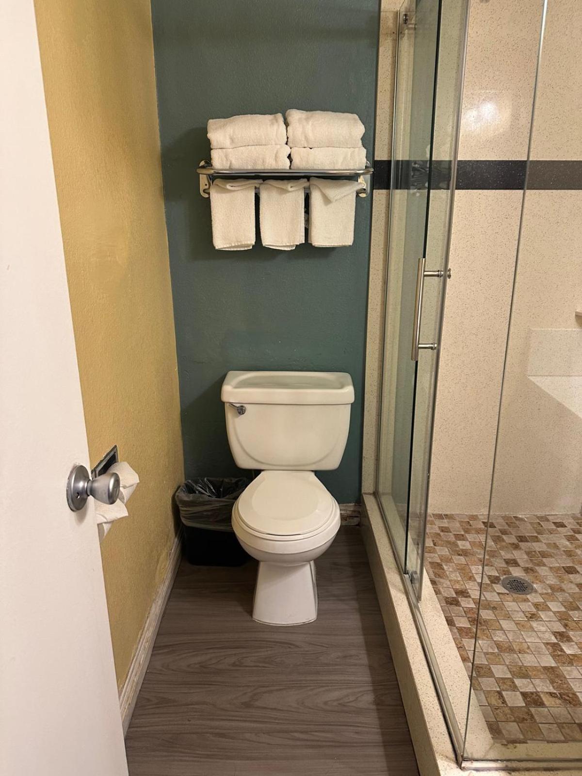 Hotel Avenida - Oceanside Camp Pendleton, Foto 45