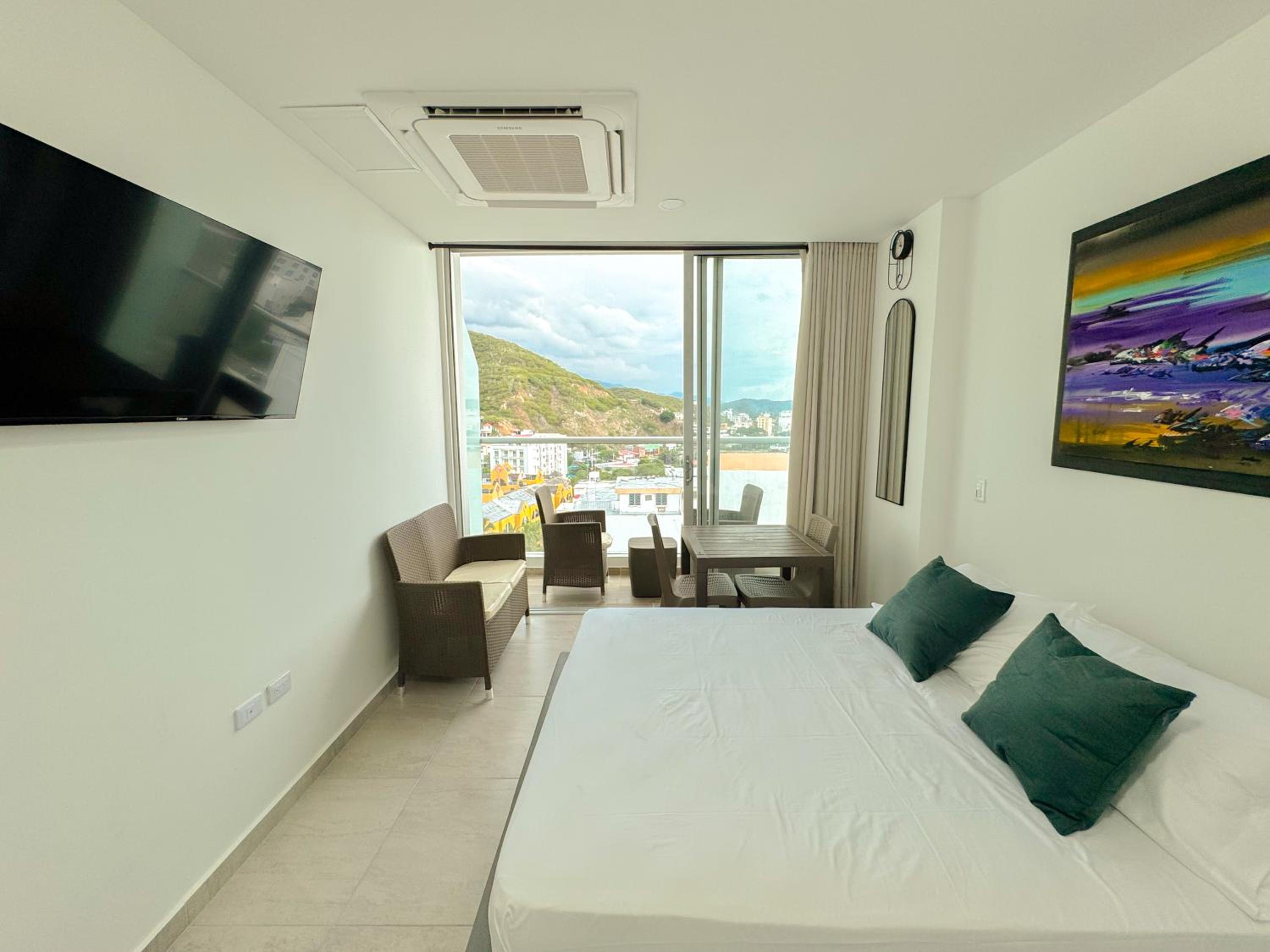Apartasuite para estrenar en el Rodadero Sky Tower - By Bedviajes