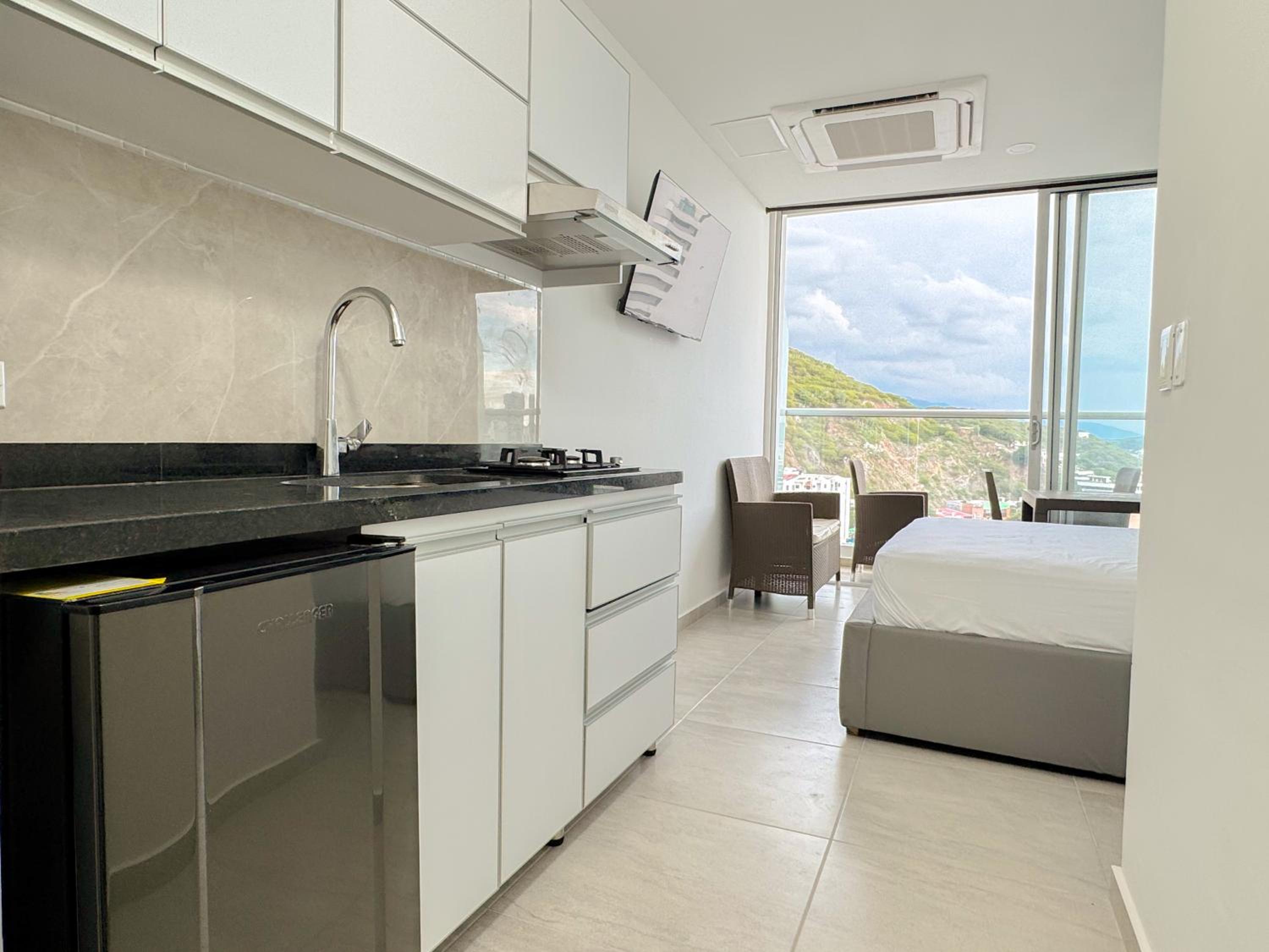 Apartasuite para estrenar en el Rodadero Sky Tower - By Bedviajes
