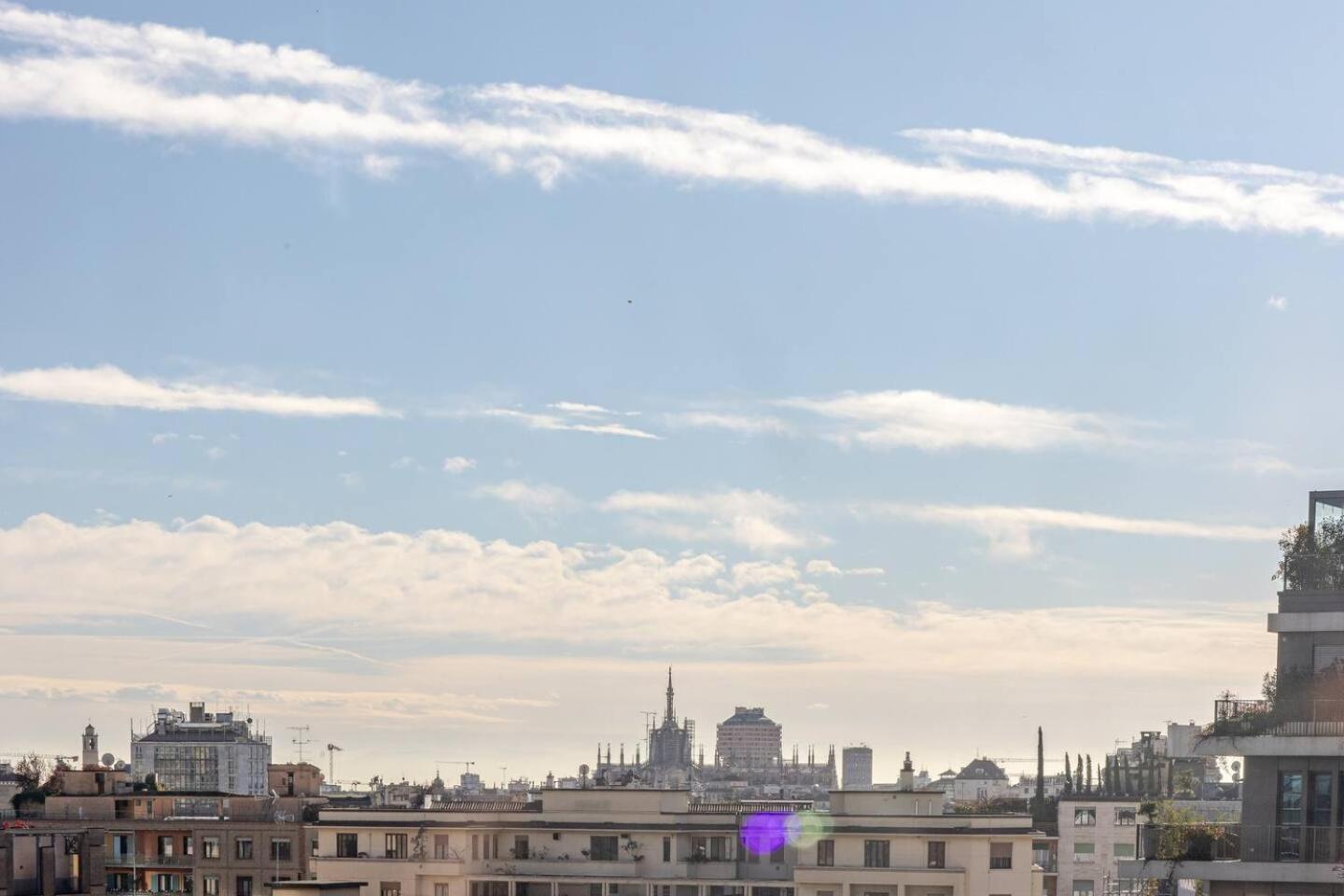 Skyline Apartment Duomo view