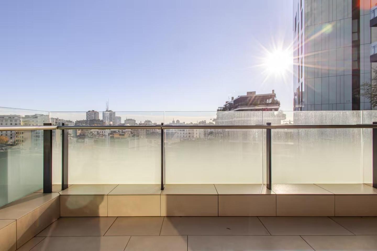Skyline Apartment Duomo view