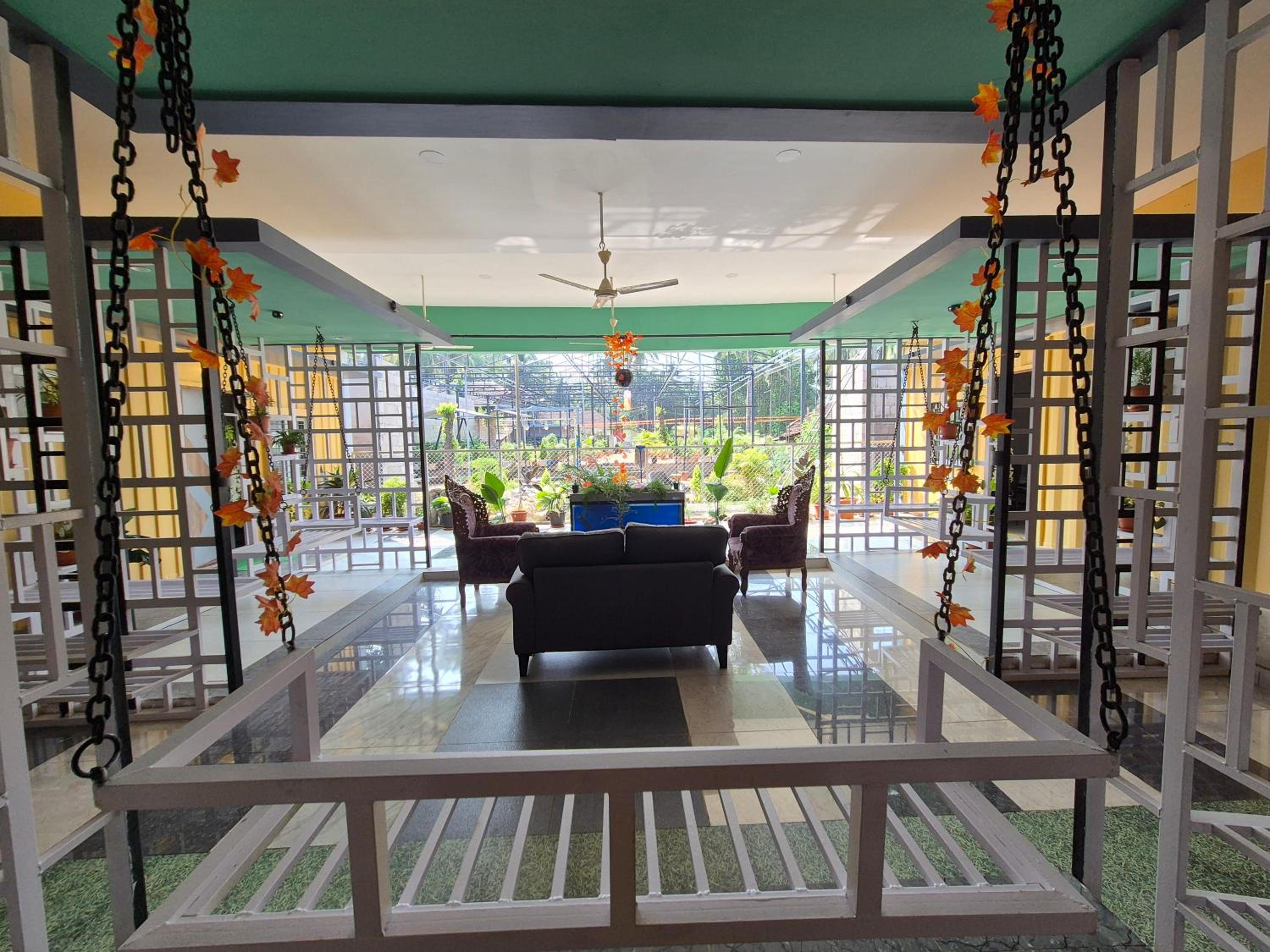 lounge