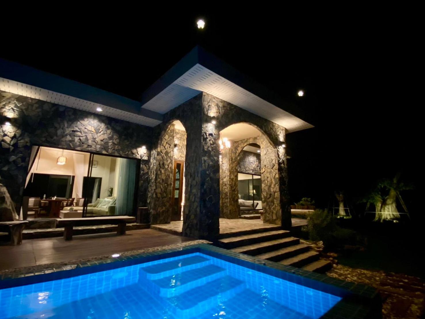 The Exclusive Baan Hinson Pool Villa