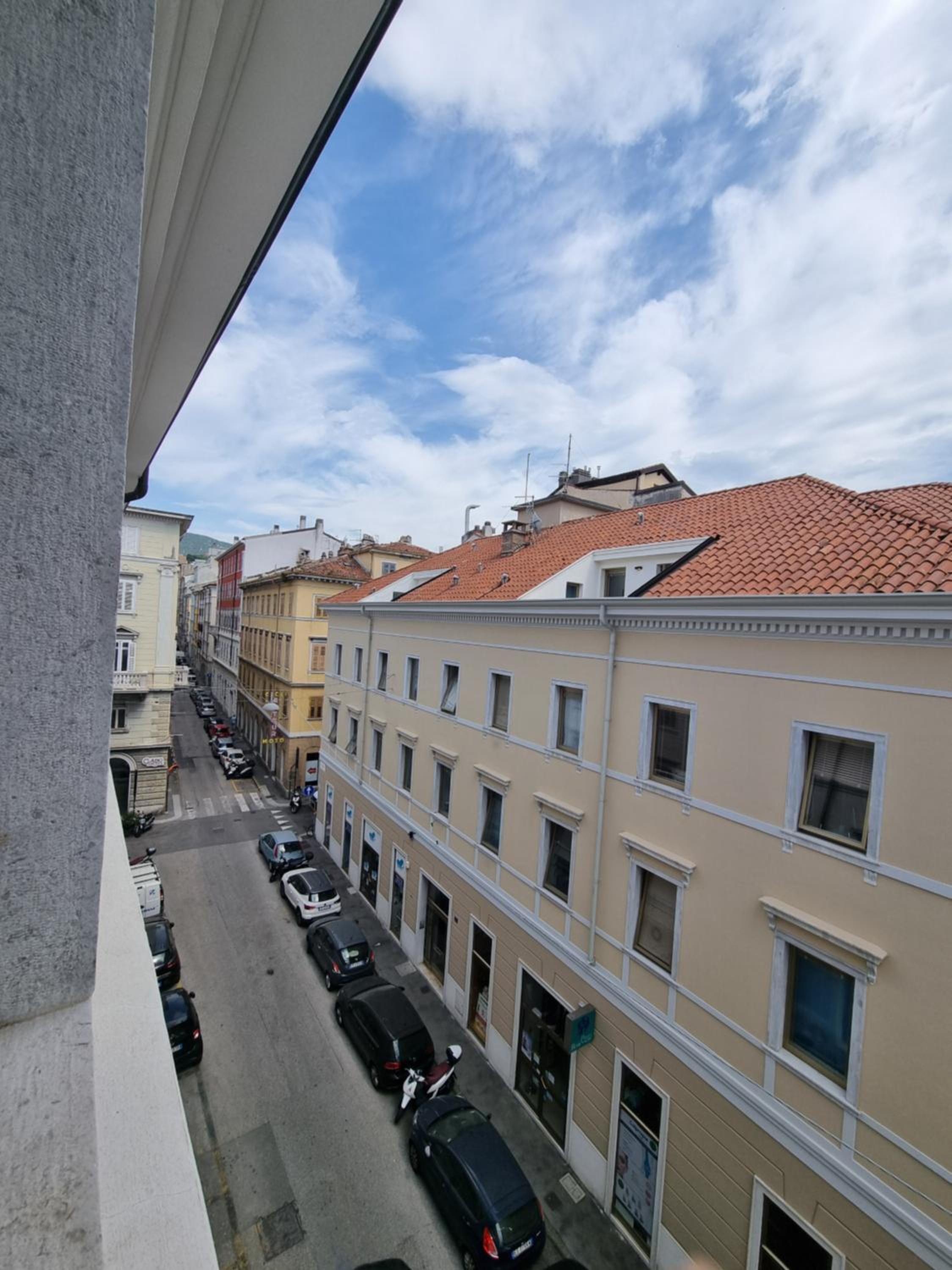 Industrial Suite Trieste - Design & Silence in Viale XX Settembre view 3