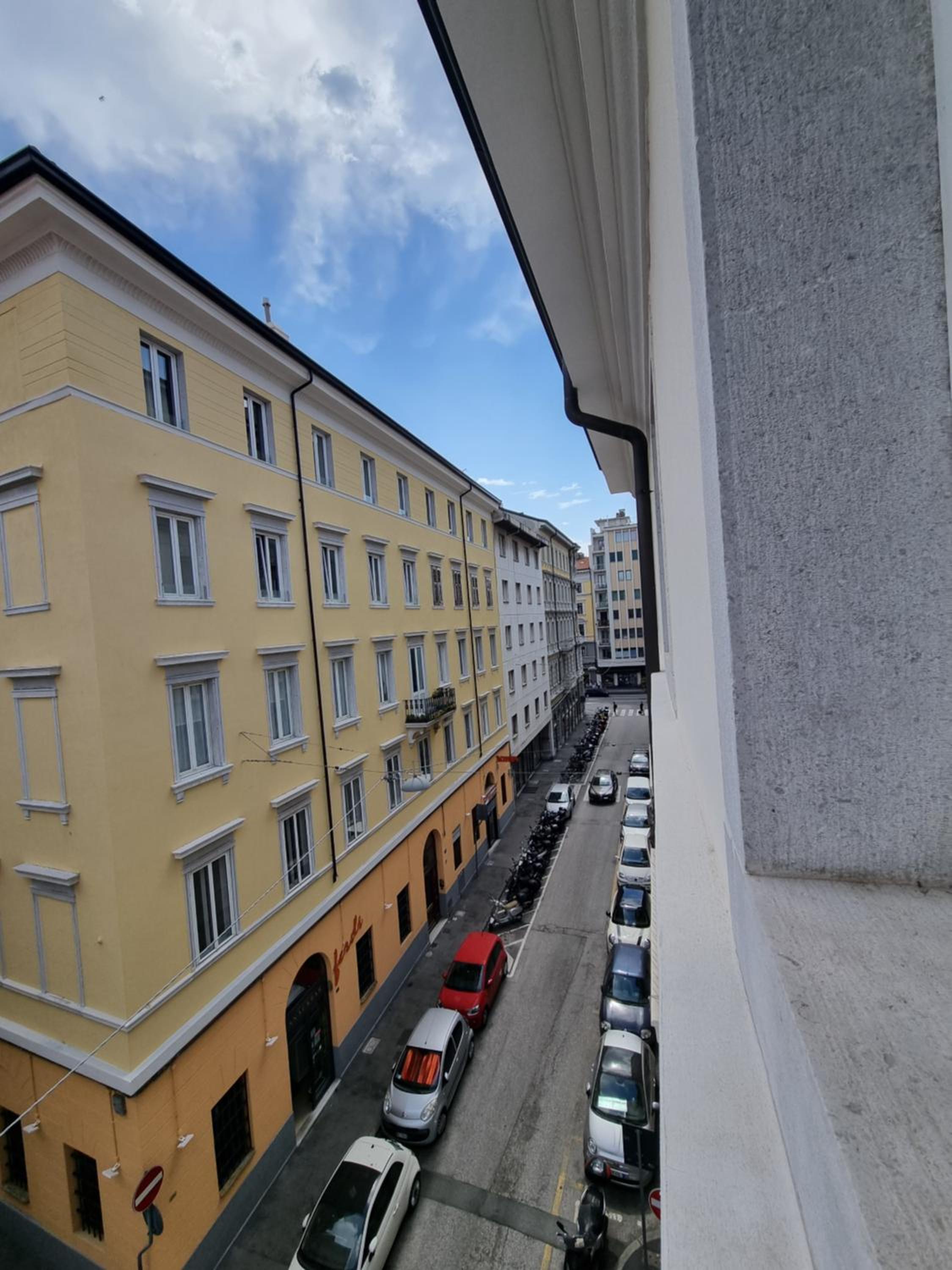 Industrial Suite Trieste - Design & Silence in Viale XX Settembre view 4