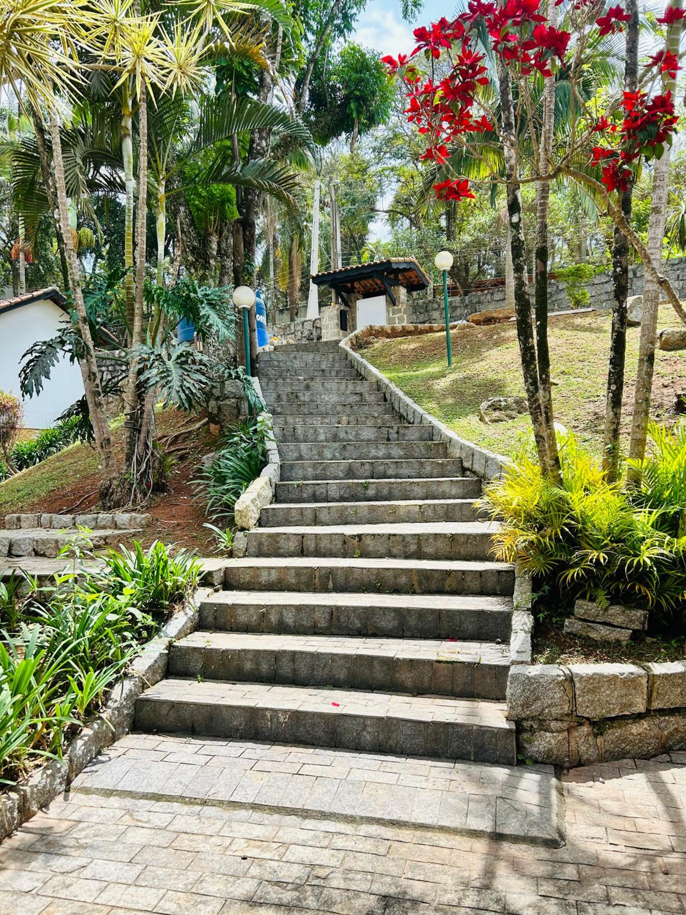 Chacara pé na agua represa de Mairiporã