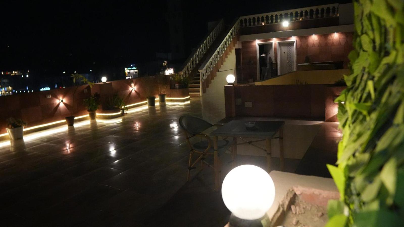 Sol Pyramids Rooftop View Giza