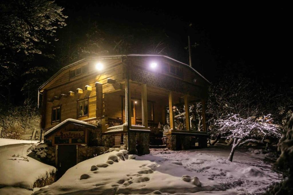 Pasakų namelis dviems su vaizdu į ežerą Vila Om