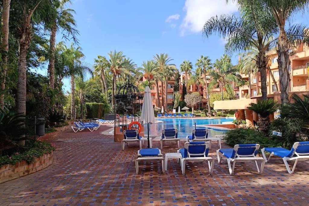 OleHolidays Oasis Marbella junto a Puente Romano