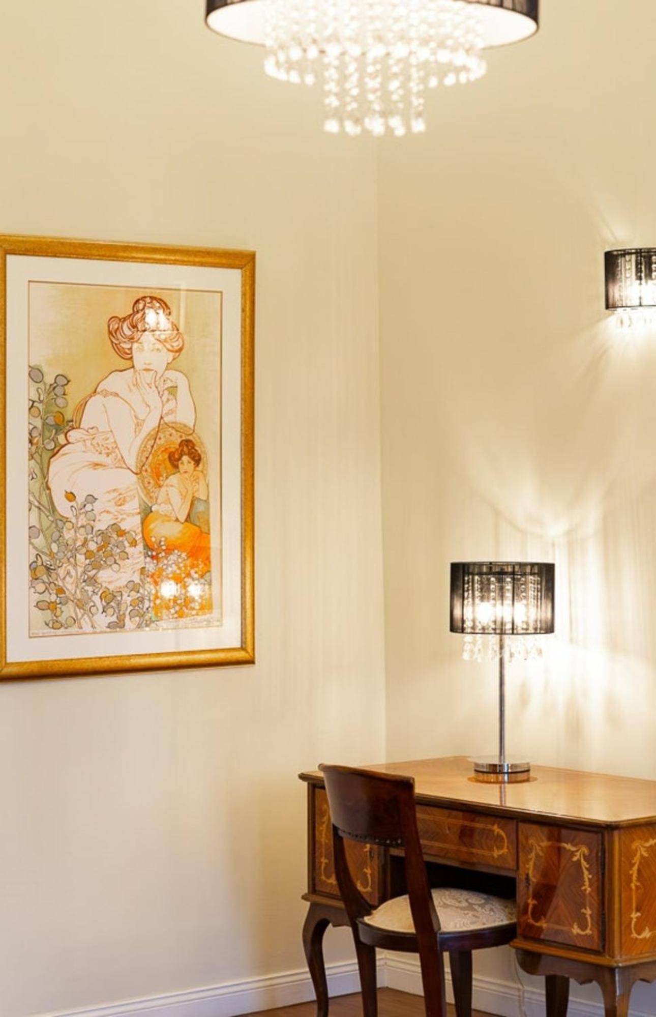 Magical Danube view in a spacious two bedroom suite next to Parliament