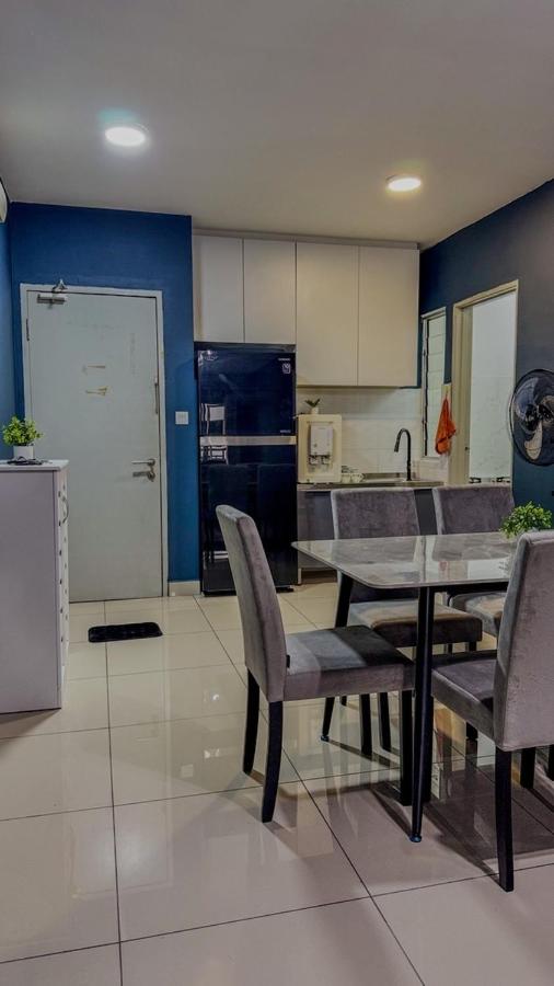 Puncak Alam Cozy Blue Escape nearby UITM photo 2