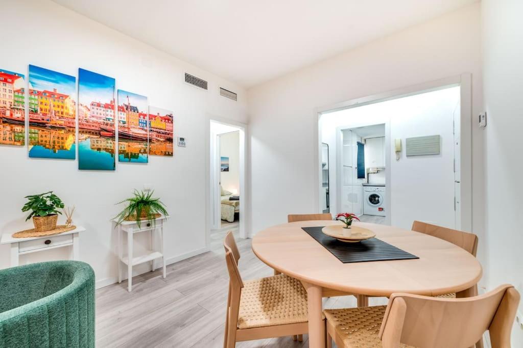 Chic 2BR in Malaga Center Prime Location