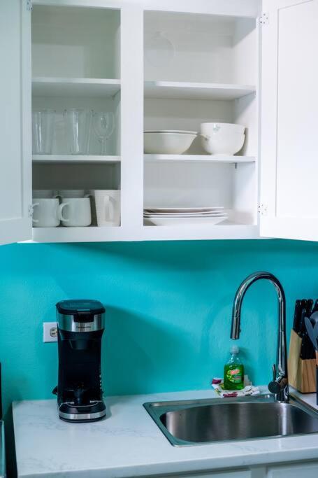 J & B Studio Apartment