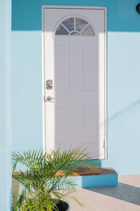 J & B Studio Apartment