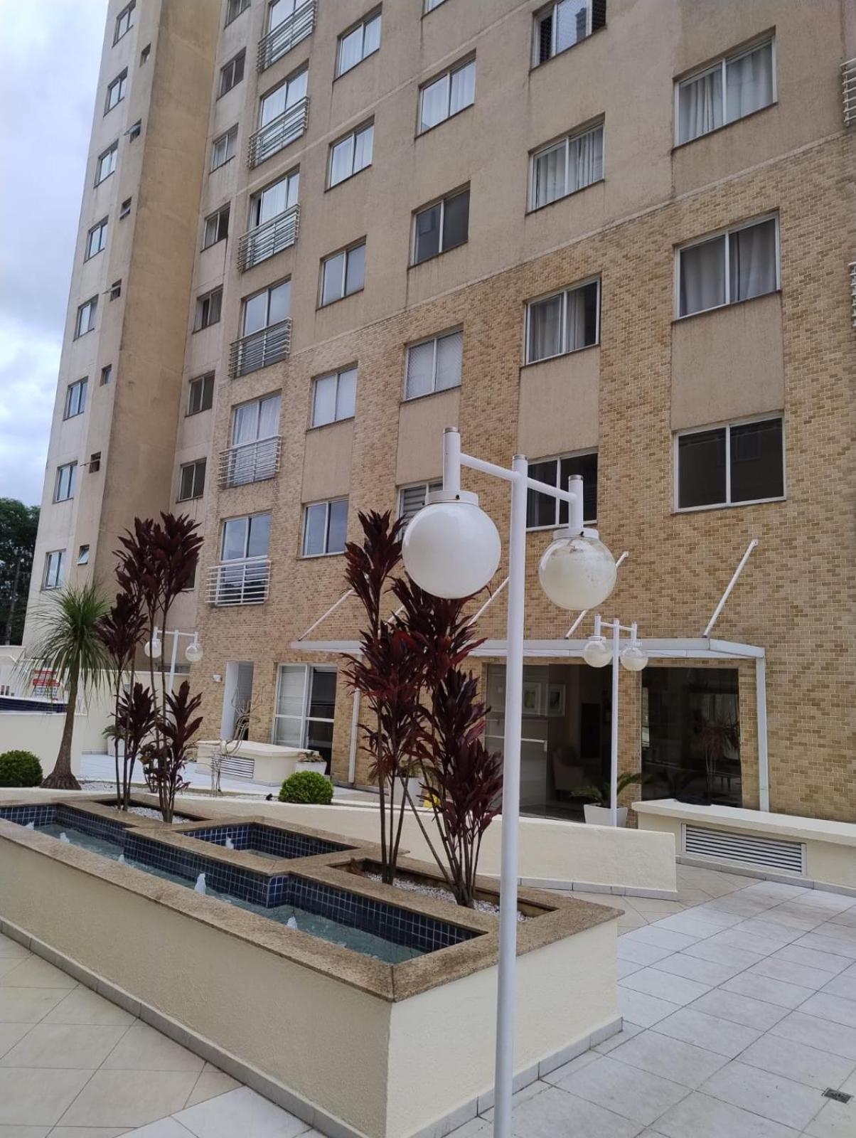 Apto club bem localizado em Ctba