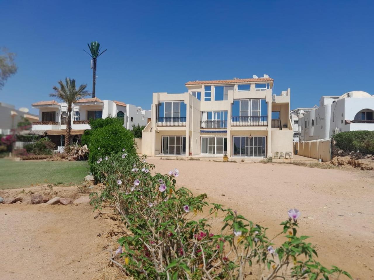 Luxury Seaview Apartment