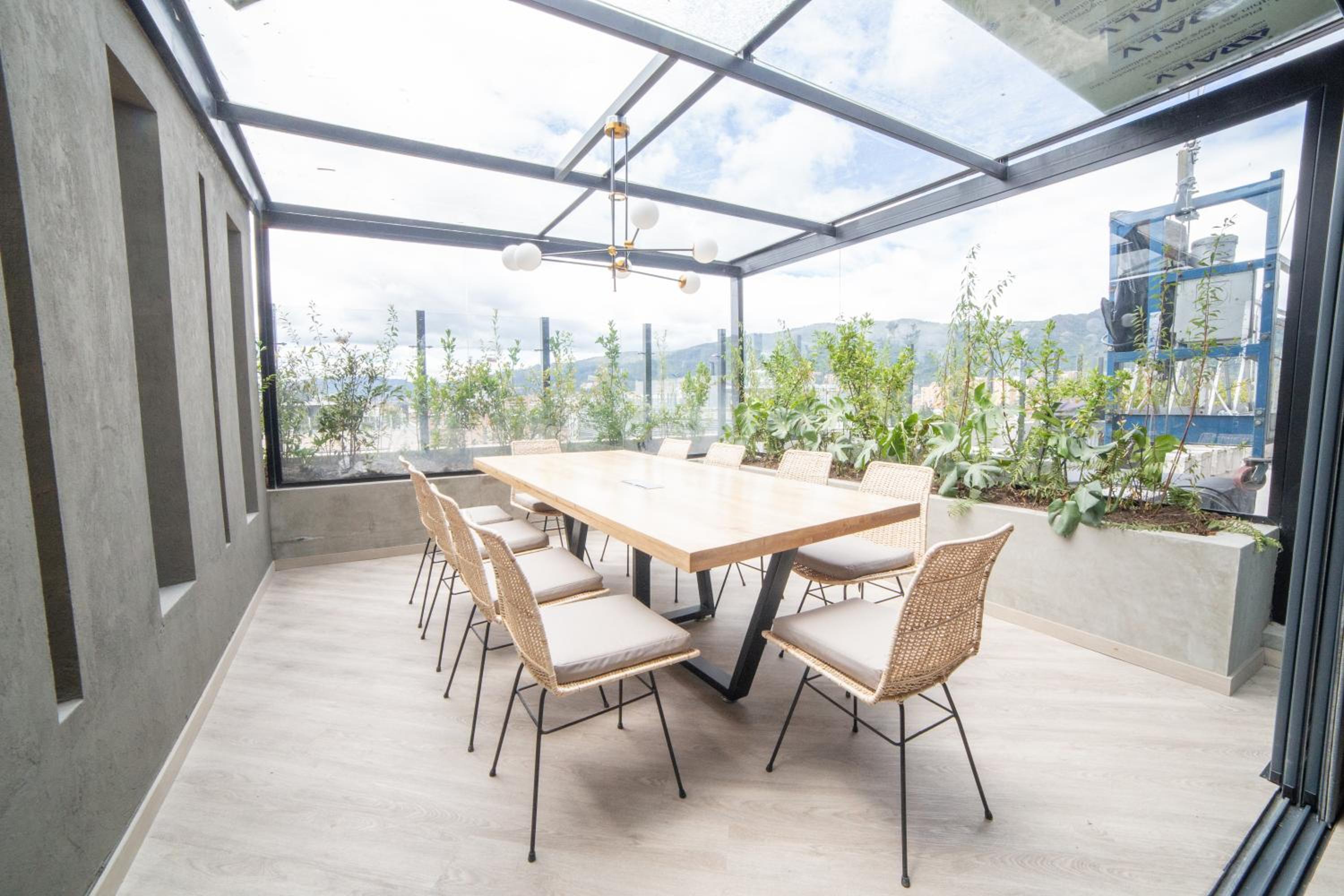 Cozy Apartament Pool, Sauna, Gym& Cowork