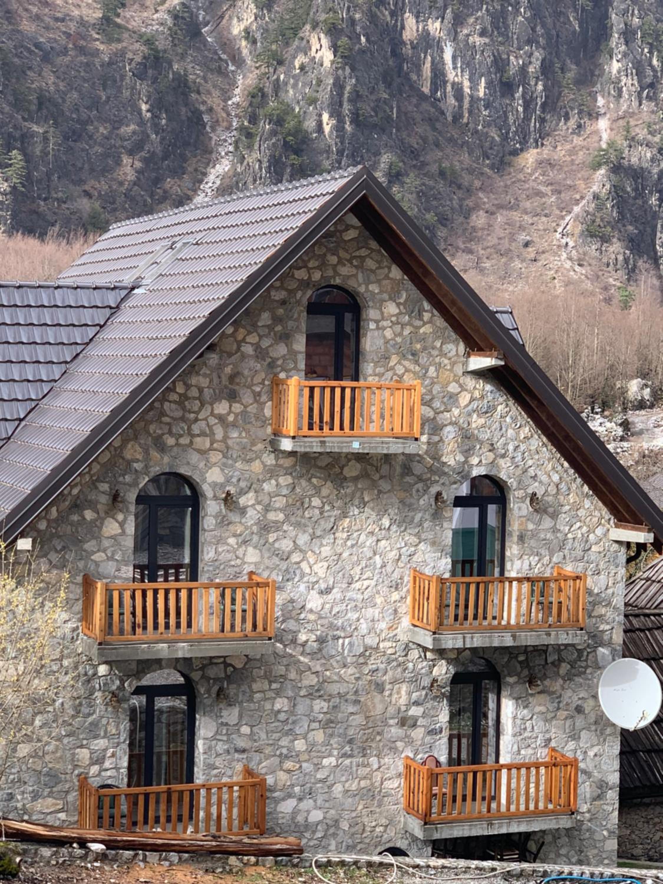 Stonehouse villa
