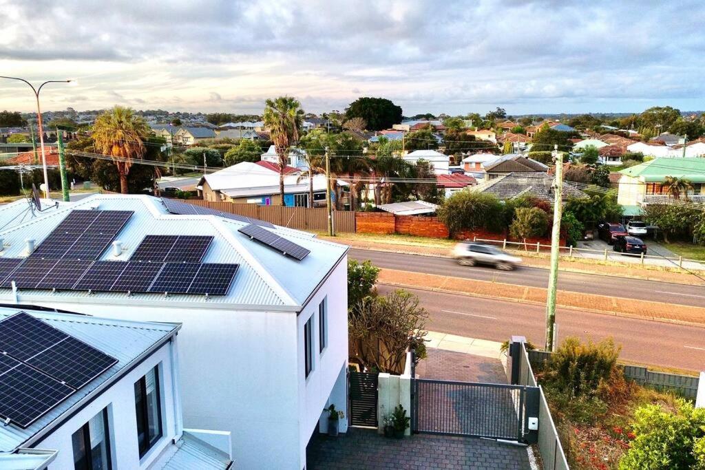 Modern Double-Story Abode A Scarborough Delight