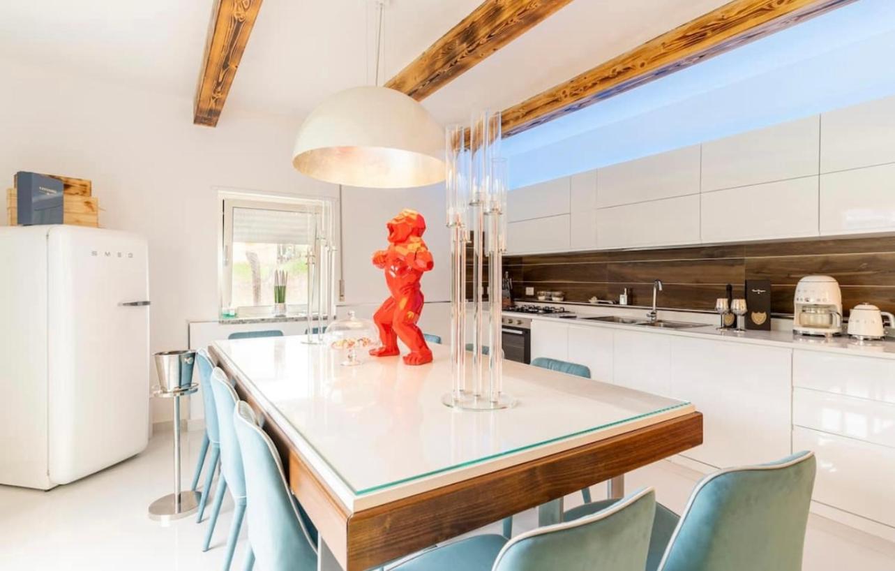 Luxury Apartment with Fantastic view view 4