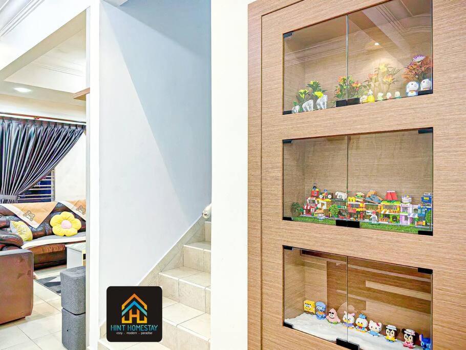 Pool,TVBox,Landed,5 min Aeon,Bukit Indah,Legoland