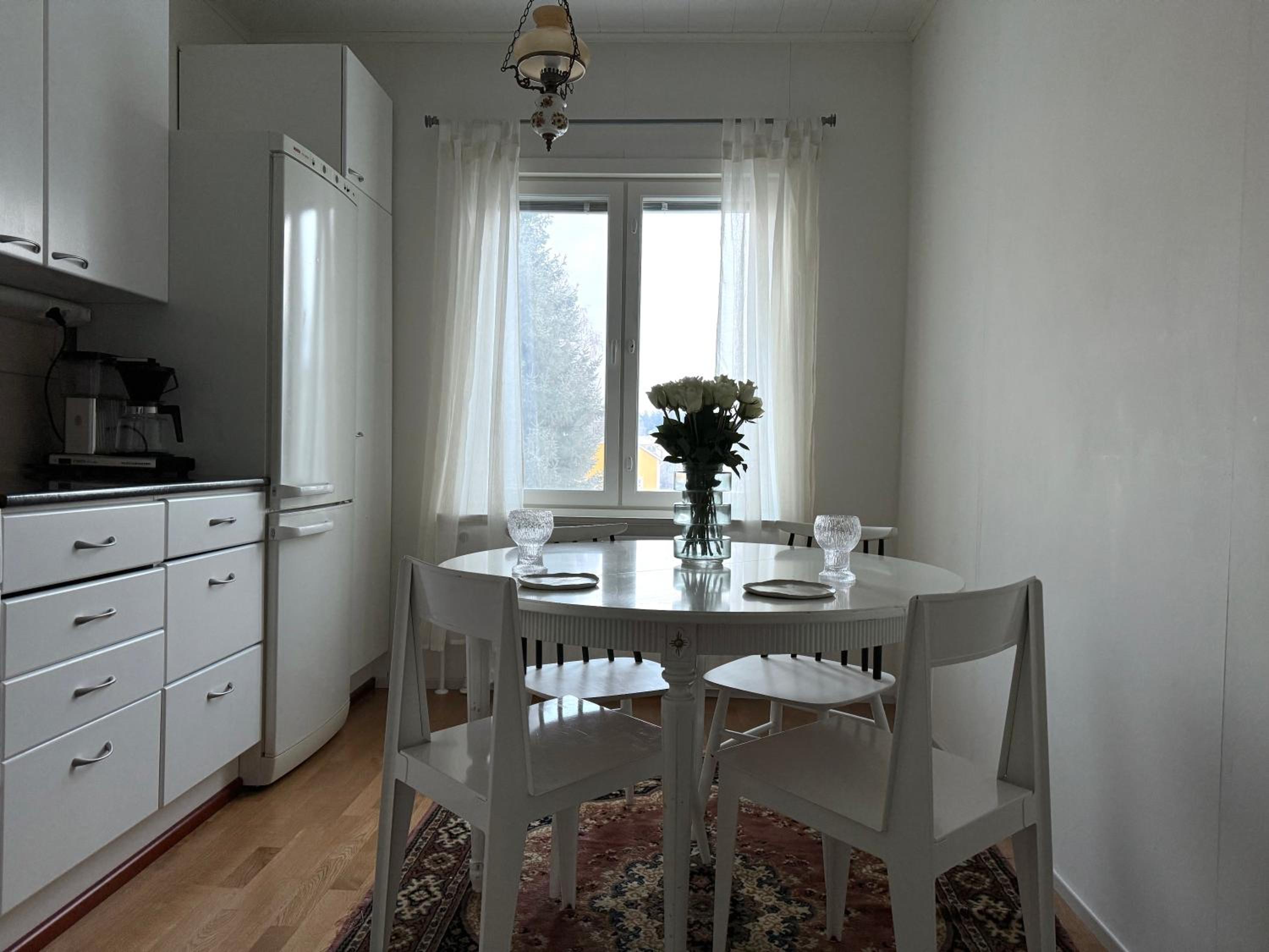 Kaunis koti idyllisellä Karjasillalla