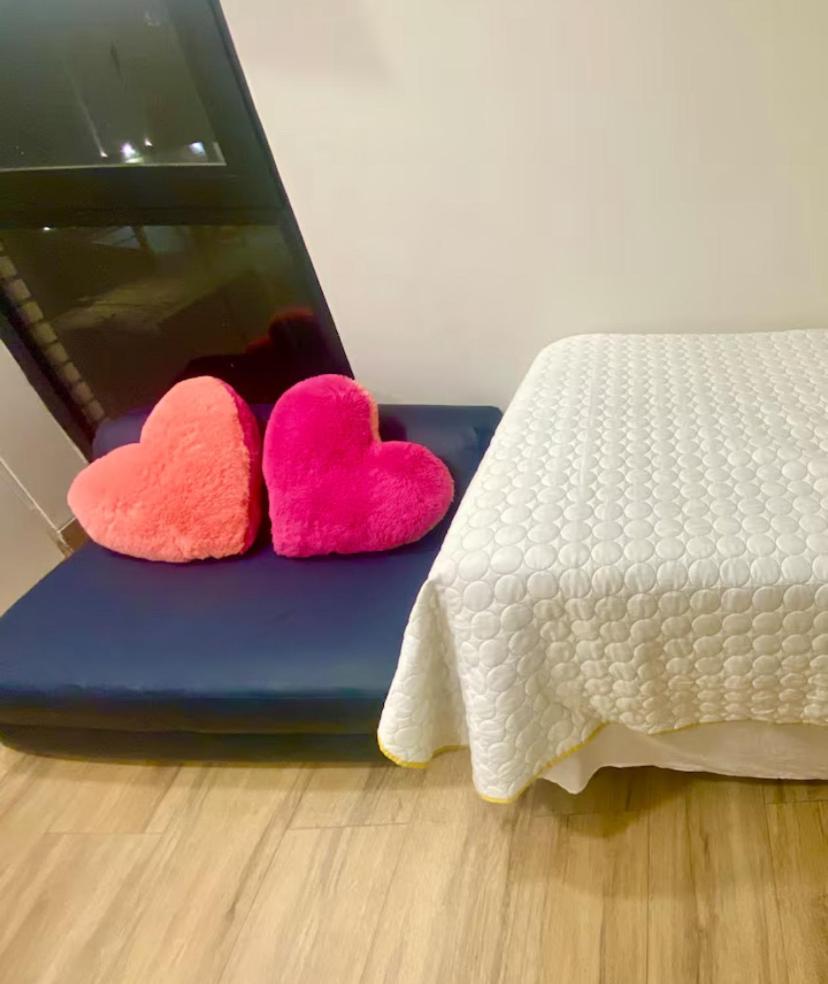 Cómodo Apartamento de 2 dormitorio en Santa Cruz incluye parqueo