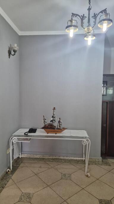 Lindo Sobrado com piscina no bairro do Indaia lado praia