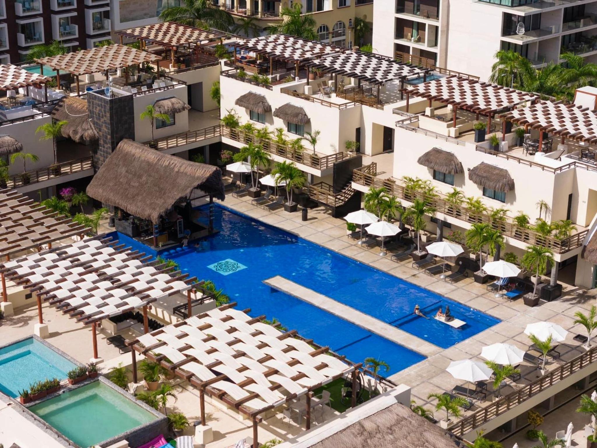 Departamento en Aldea Thai con Terraza, Vista al Mar y Alberca Privada, para 8 personas view 5