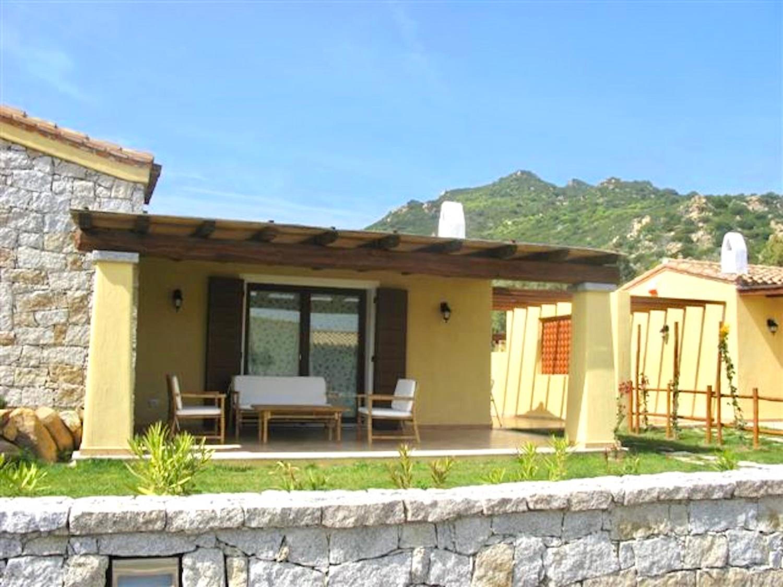 ISA-Villas with shared pool in Costa Rei just 500 meters from the sea photo 2