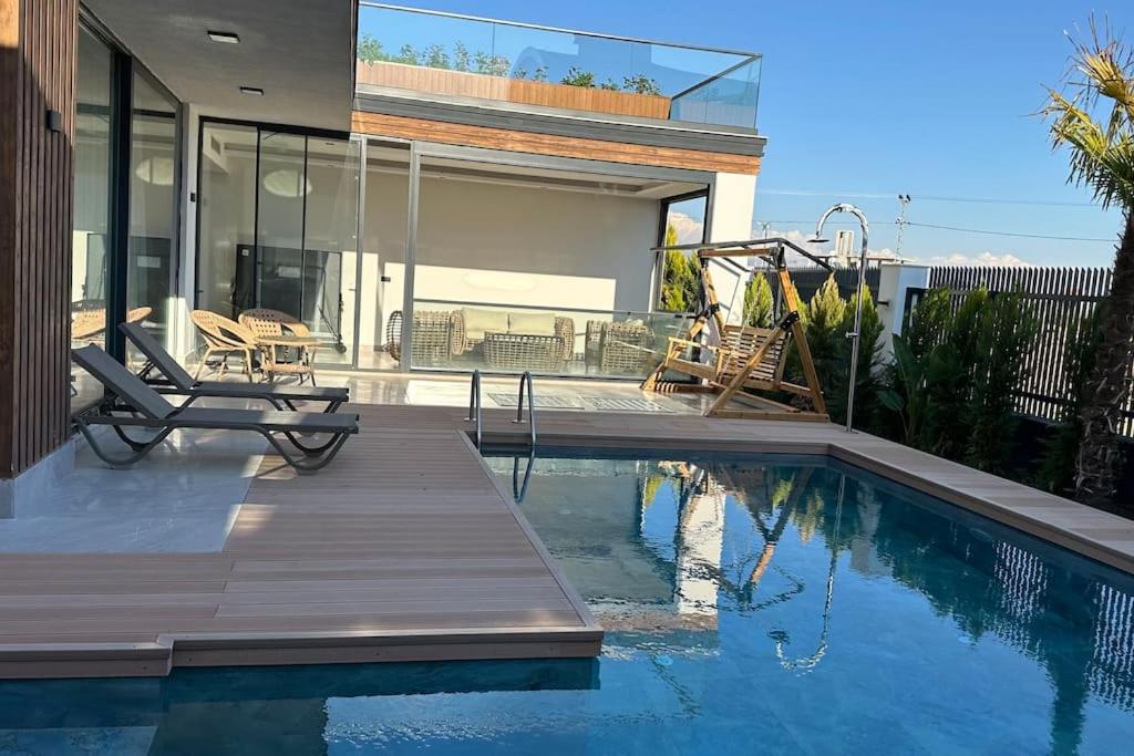 5-Bedroom Villa with Pool & Sauna view 4