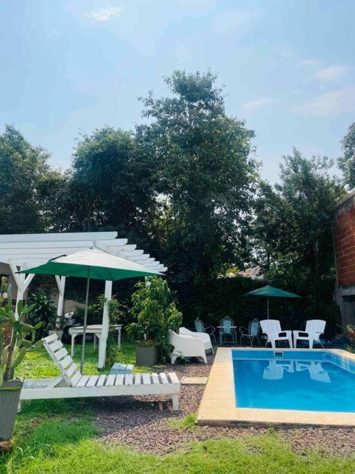 Apart El Altillo, loft ambientes abiertos 6 pax en Cataratas pileta compartida