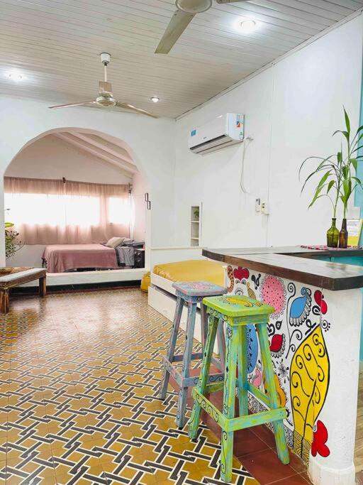 Apart El Altillo, loft ambientes abiertos 6 pax en Cataratas pileta compartida