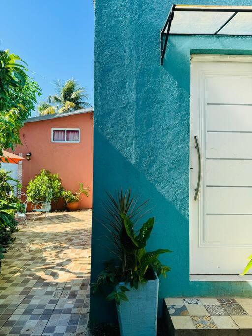 Apart El Altillo, loft ambientes abiertos 6 pax en Cataratas pileta compartida