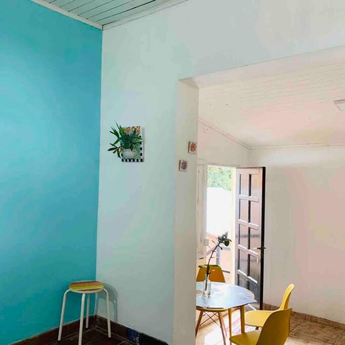 Apart El Altillo, loft ambientes abiertos 6 pax en Cataratas pileta compartida