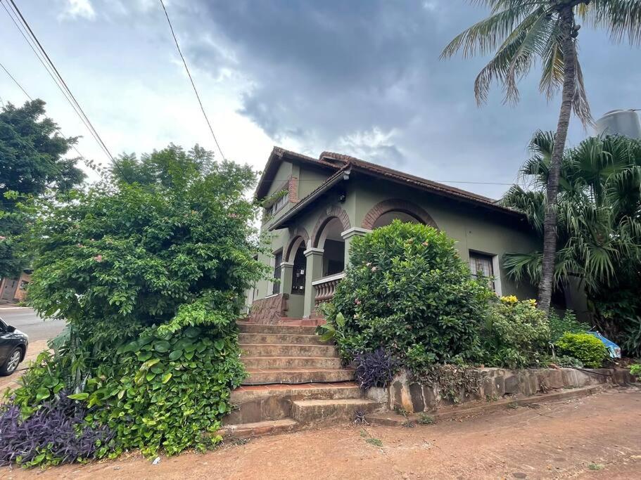 Apart El Altillo, loft ambientes abiertos 6 pax en Cataratas pileta compartida