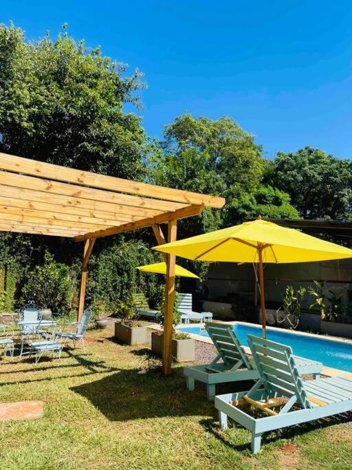 Apart El Altillo, loft ambientes abiertos 6 pax en Cataratas pileta compartida