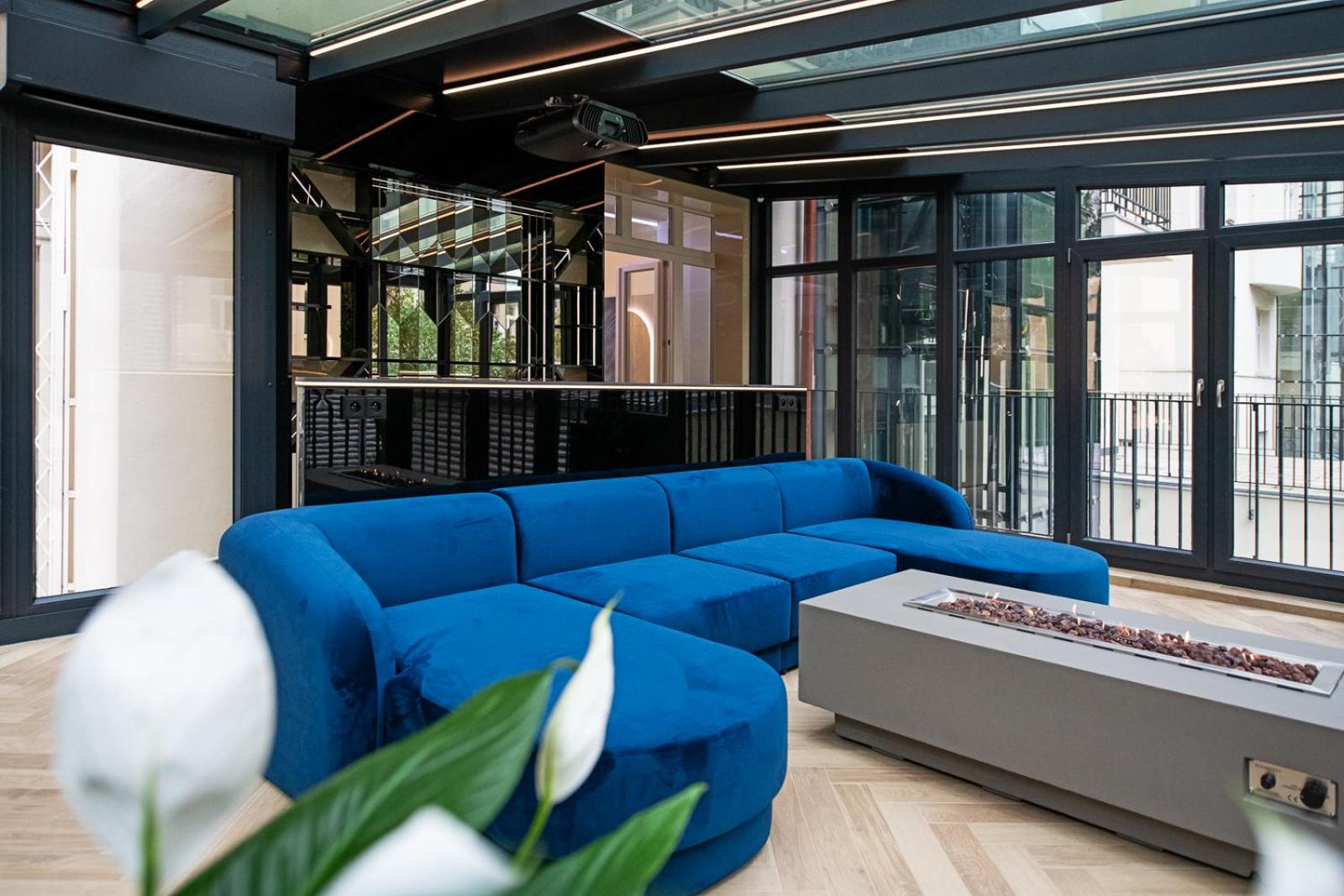 lounge