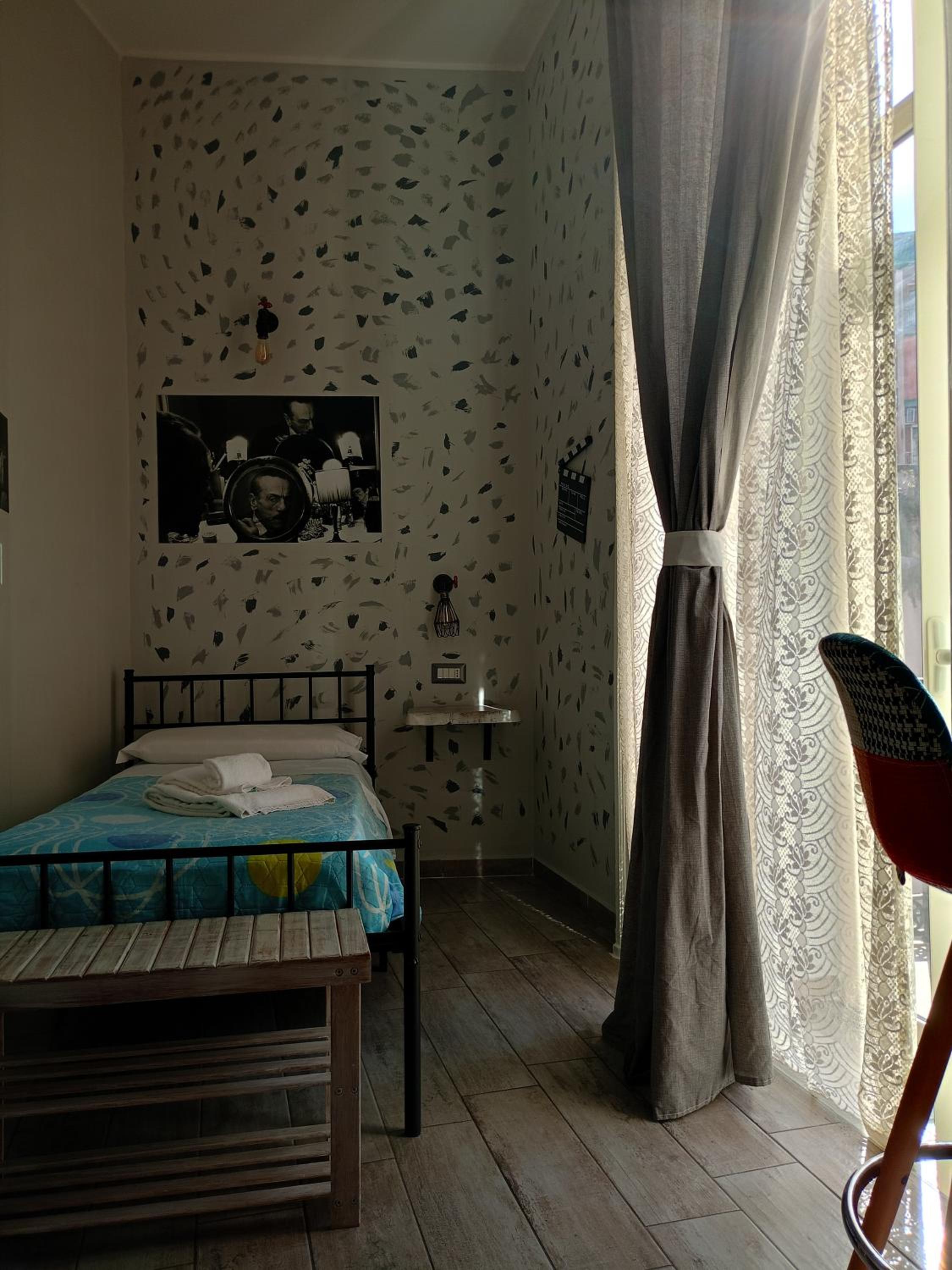 Artisti Sustinea Rooms