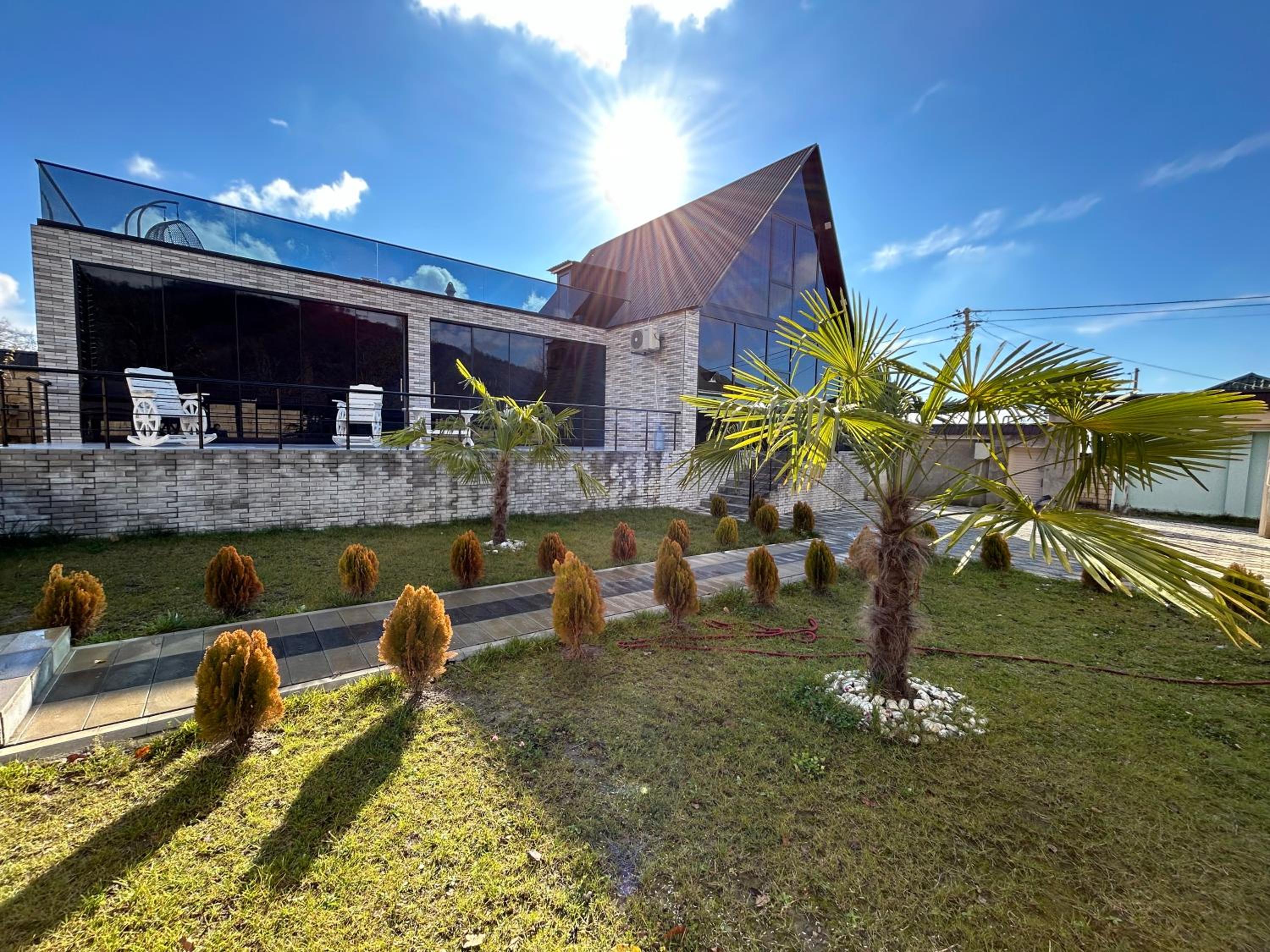 İndoor Hot Pool Mountain View Chalet