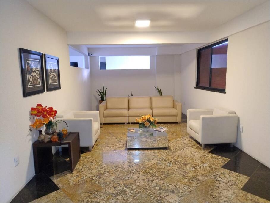 Fortaleza Praia iracema apartamento Guanaces vista mar