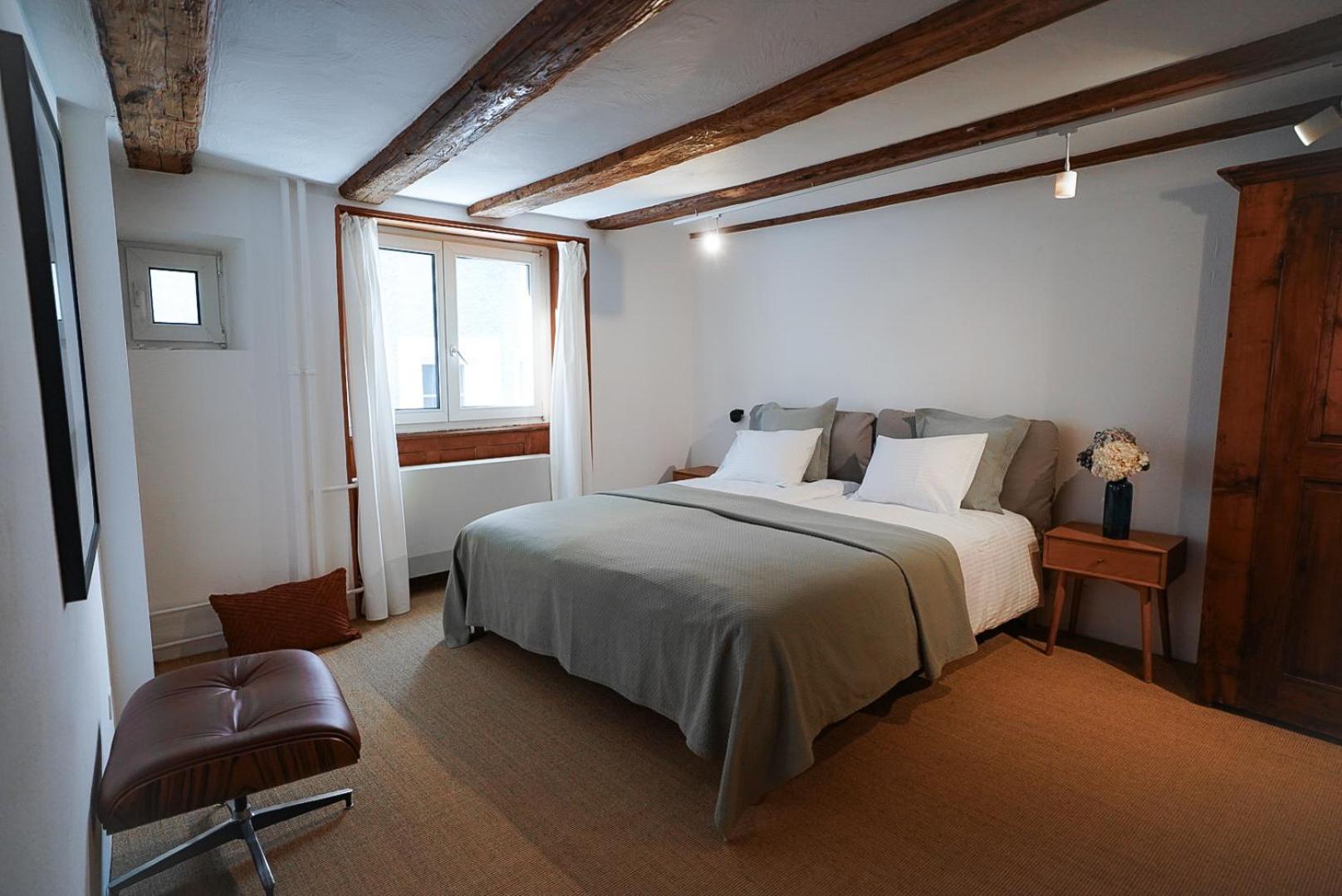 Charming Historical Apartment in Zurich City Center Oldtown