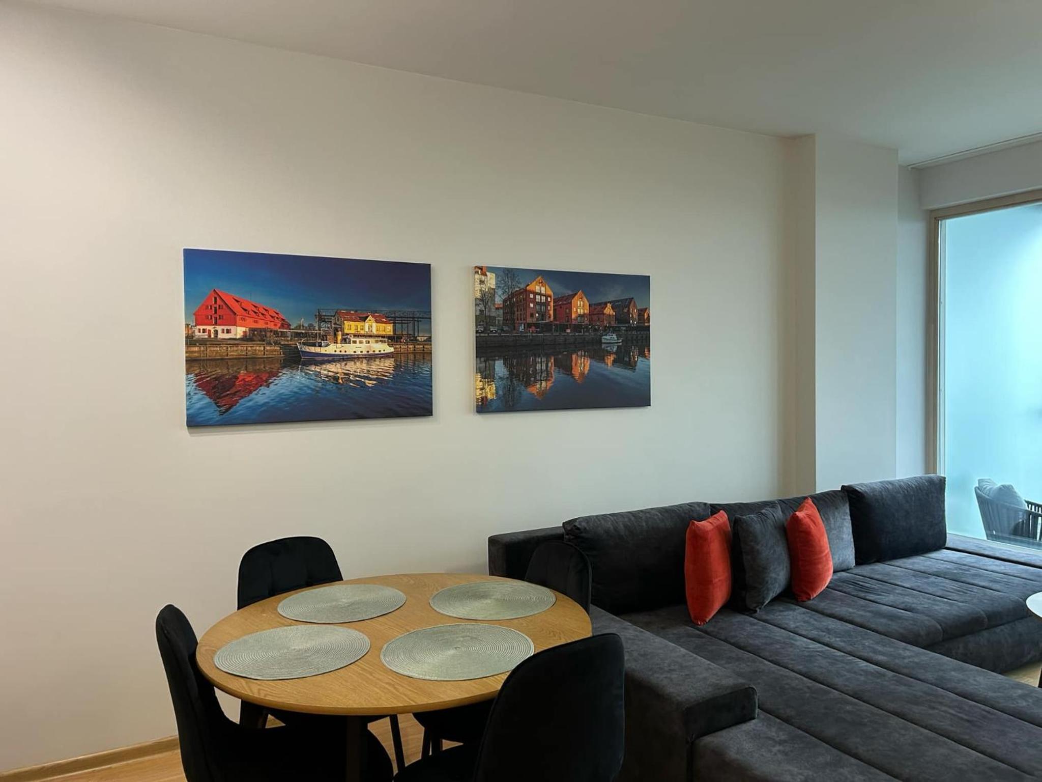 21 fl an apartment with a sea view view 5