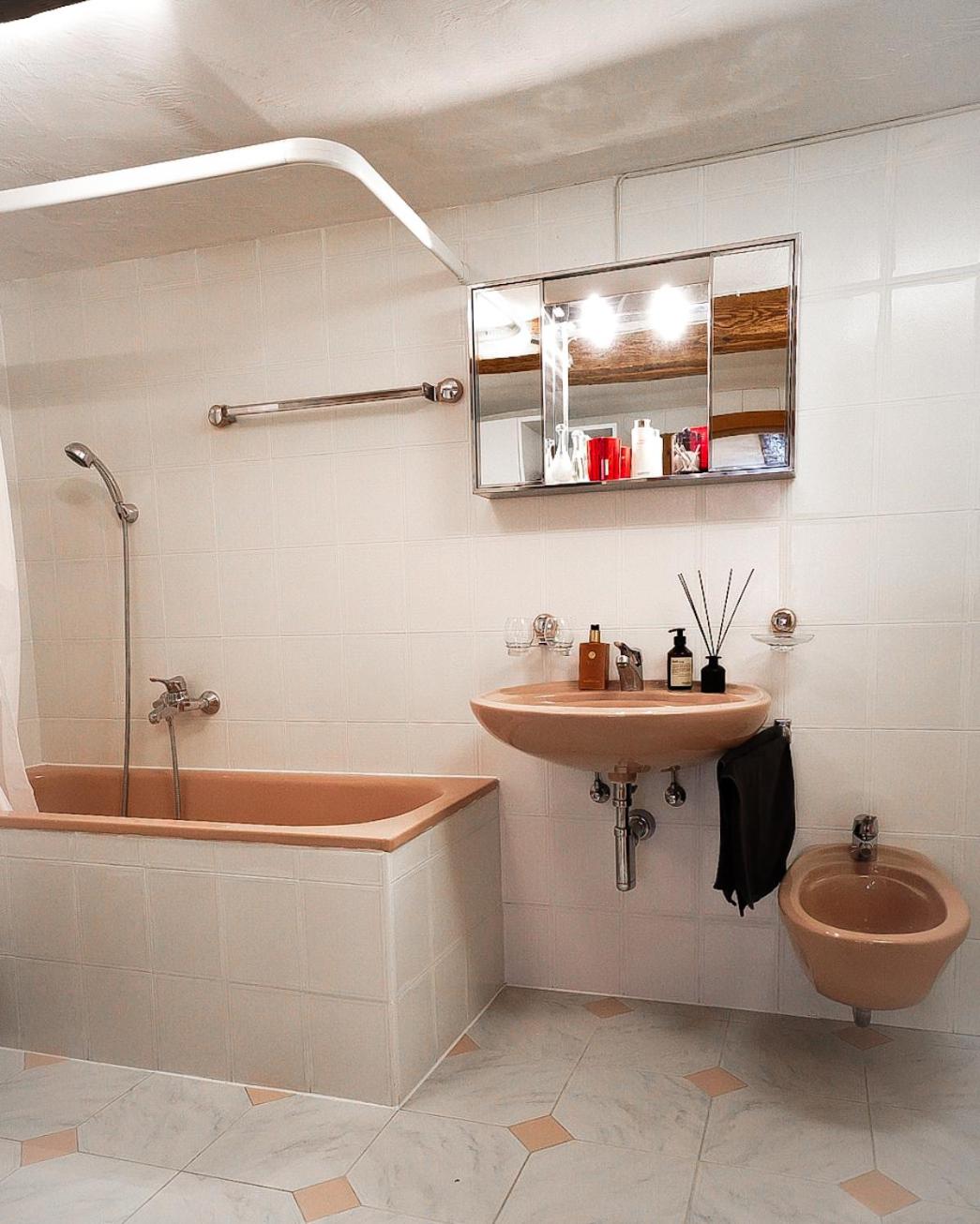 Charming Historical Apartment in Zurich City Center Oldtown